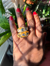 Load image into Gallery viewer, Gold makes you bold
